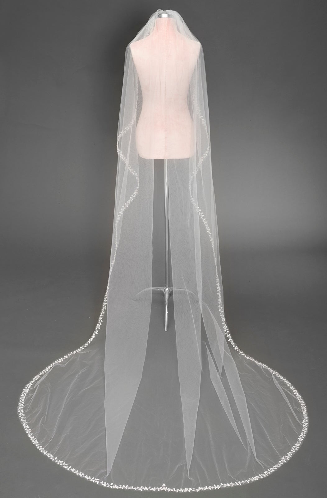 BV1956 (wholesale) beaded wedding dress Enaura bridal