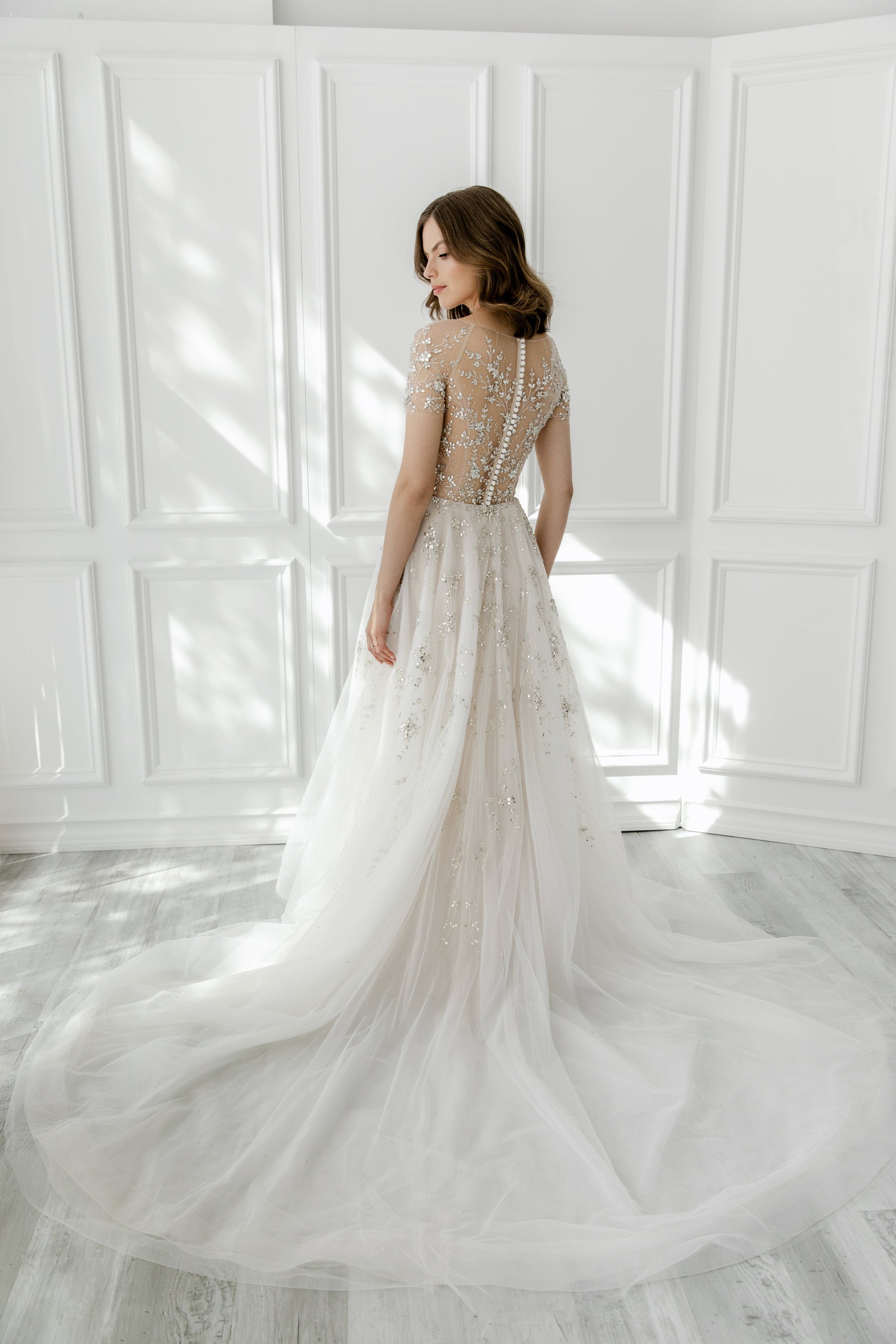 EF1063 - Clover beaded wedding dress Enaura bridal