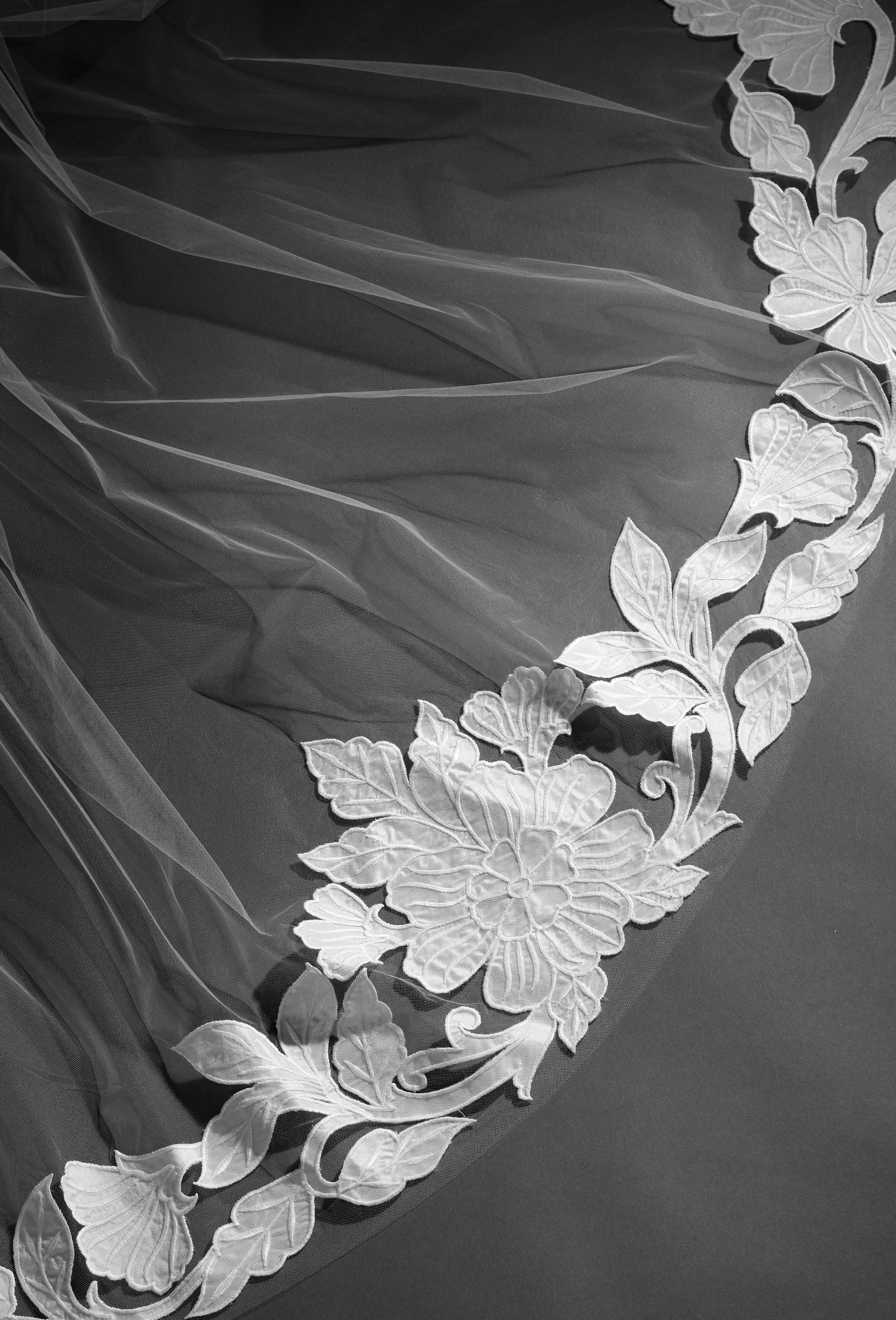 Florence Veil BV3010C | Shop Our Product Now | Enaura