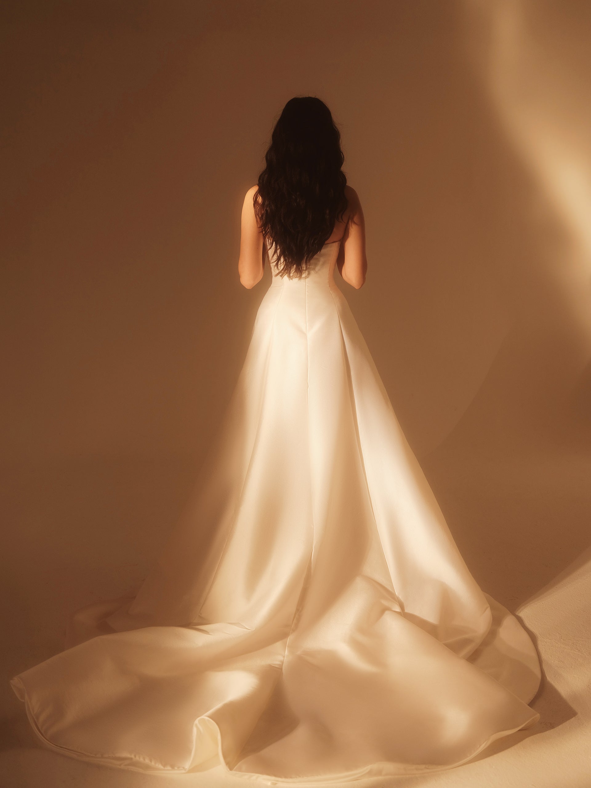 Unique Custom Wedding Dresses - Personalize Your Gown | Enaura Unique Custom Wedding Dresses - Personalize Your Gown | Enaura