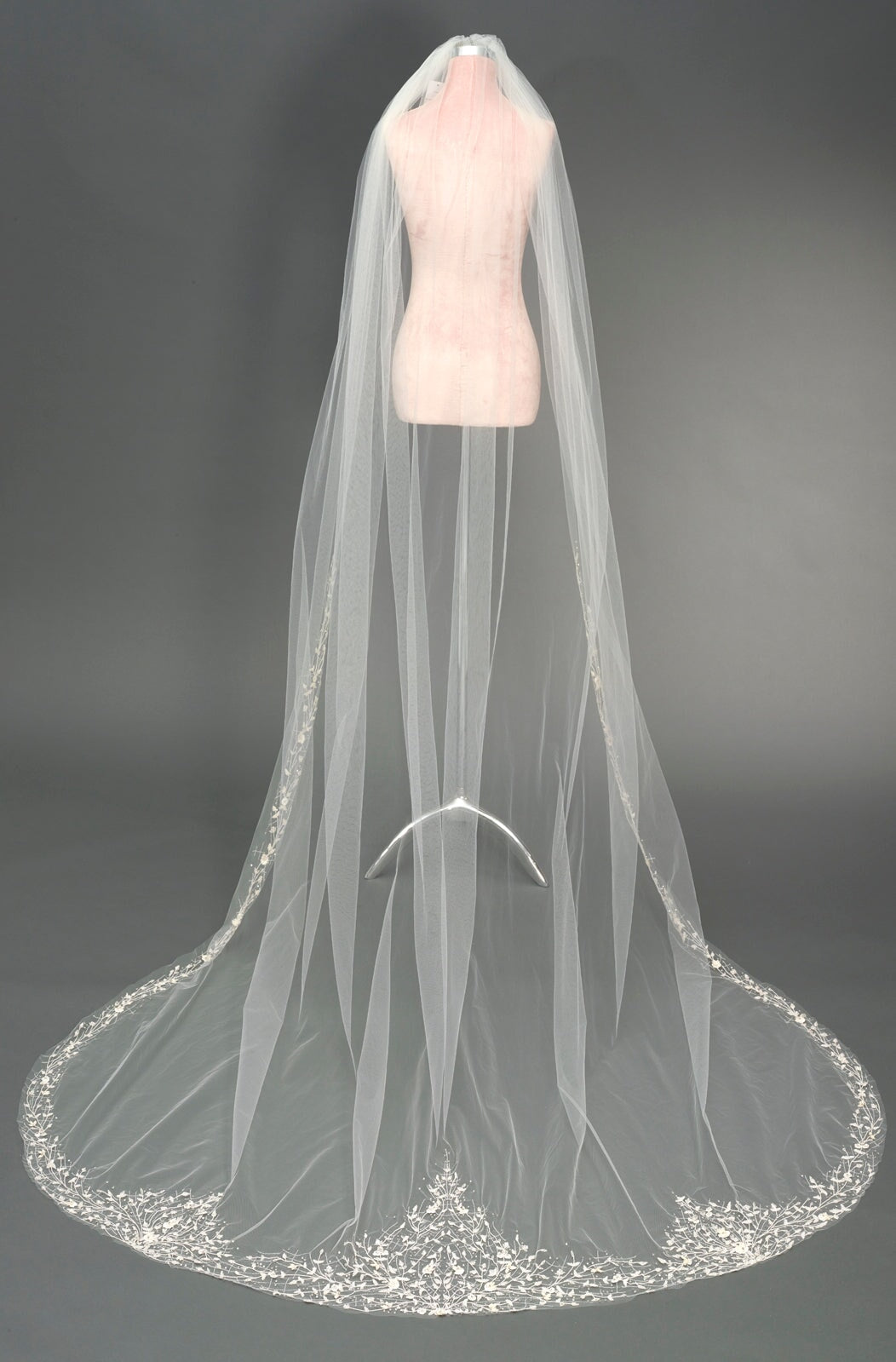 BV1901 (wholesale) beaded wedding dress Enaura bridal