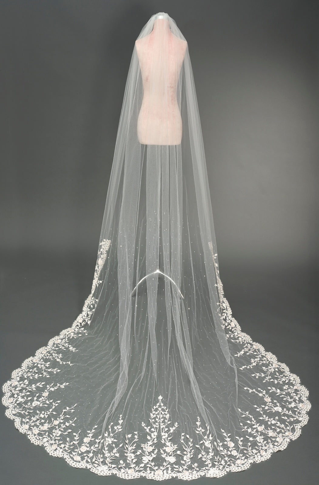 BV1923 (wholesale) beaded wedding dress Enaura bridal