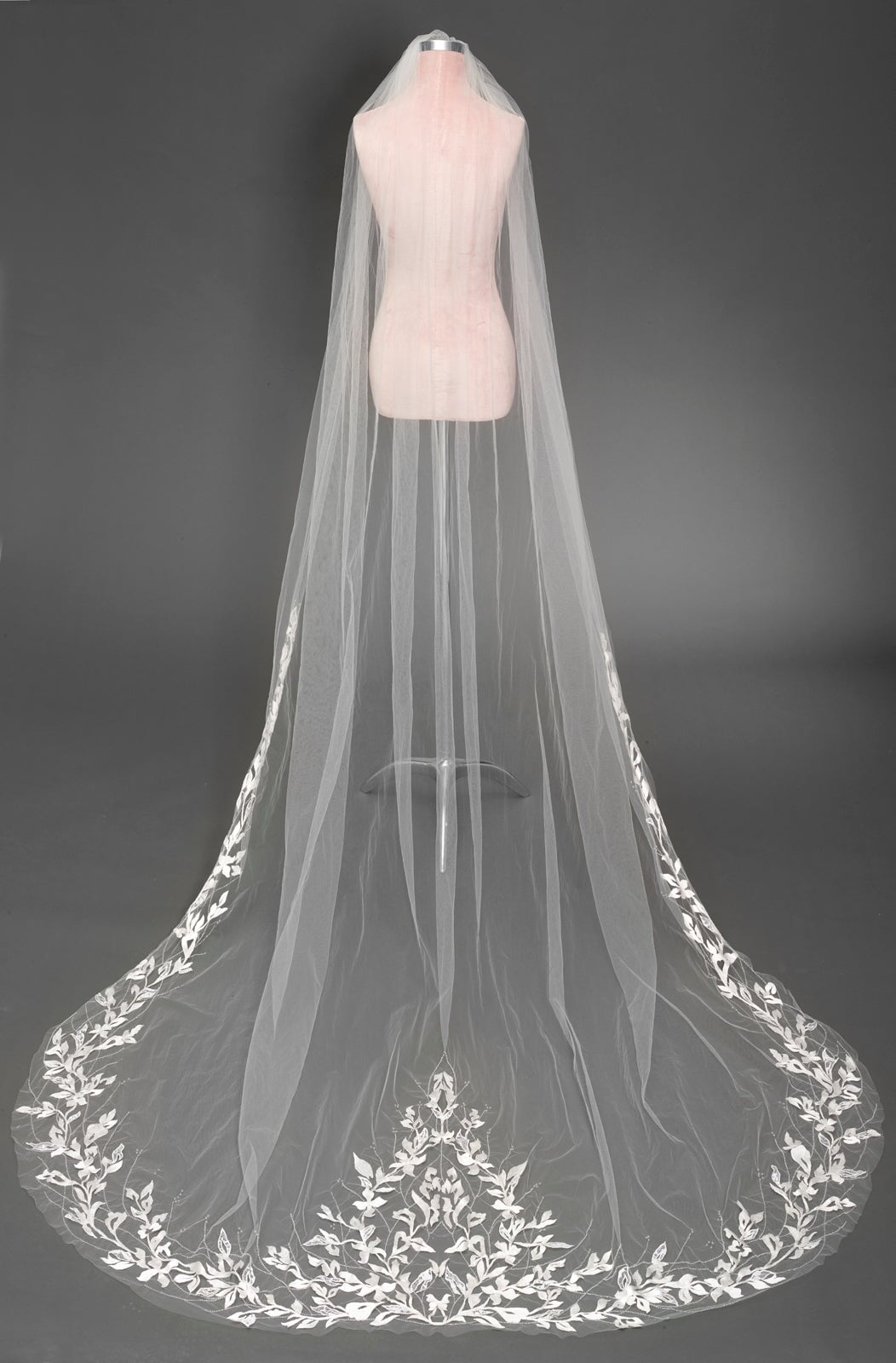 BV1951 (wholesale) beaded wedding dress Enaura bridal