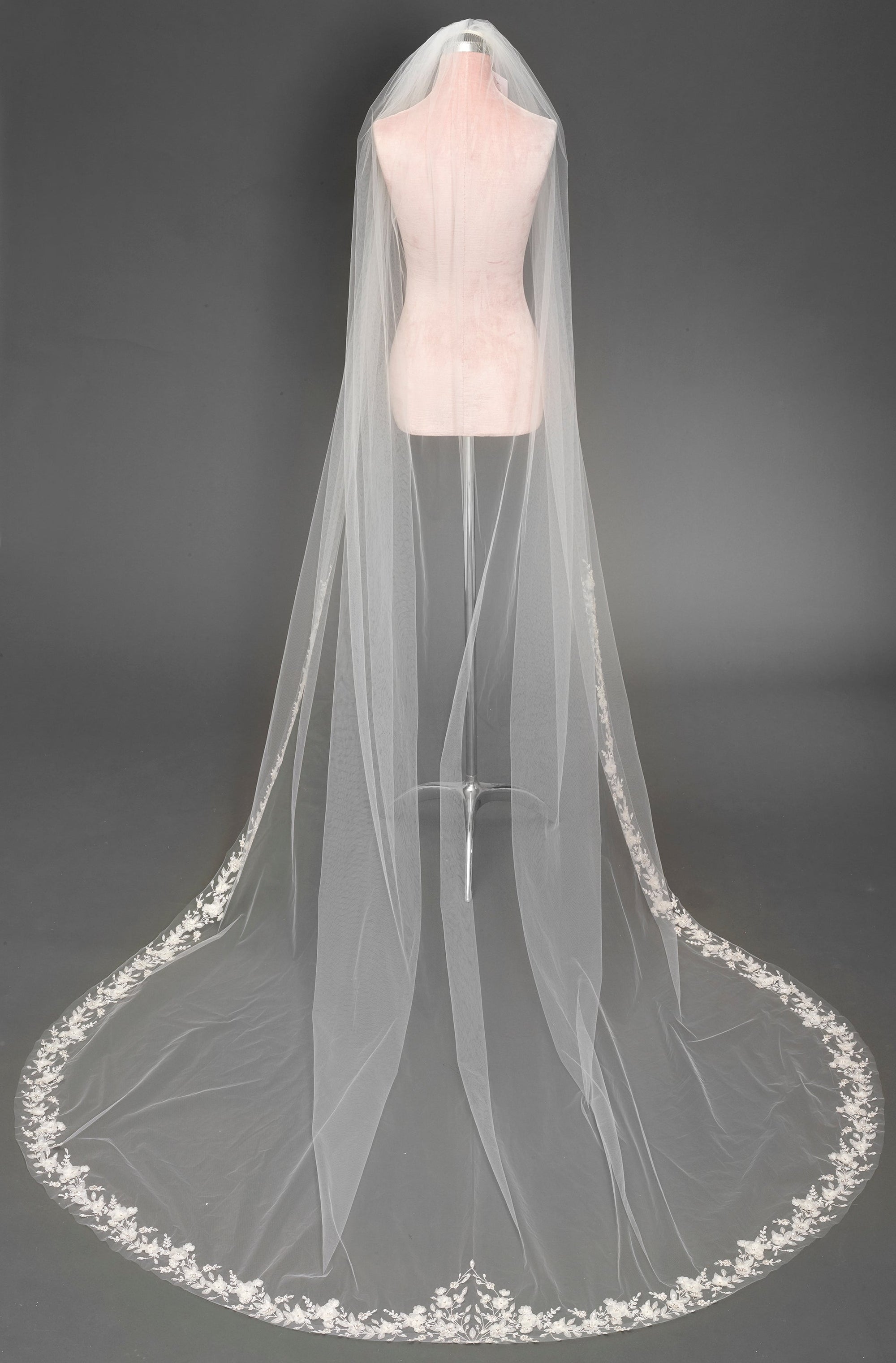BV1967 (wholesale) beaded wedding dress Enaura bridal