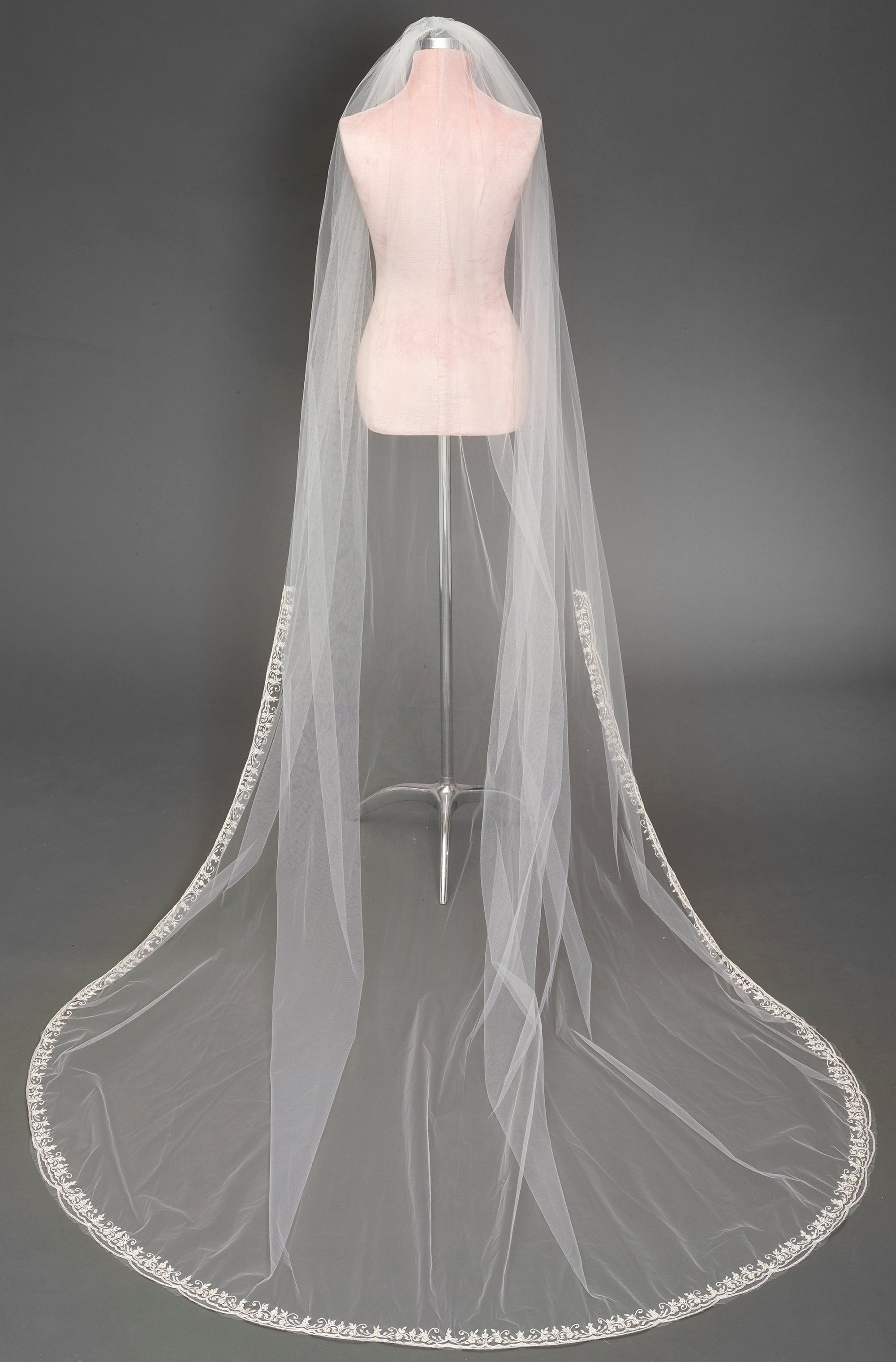 BV1969 (wholesale) beaded wedding dress Enaura bridal