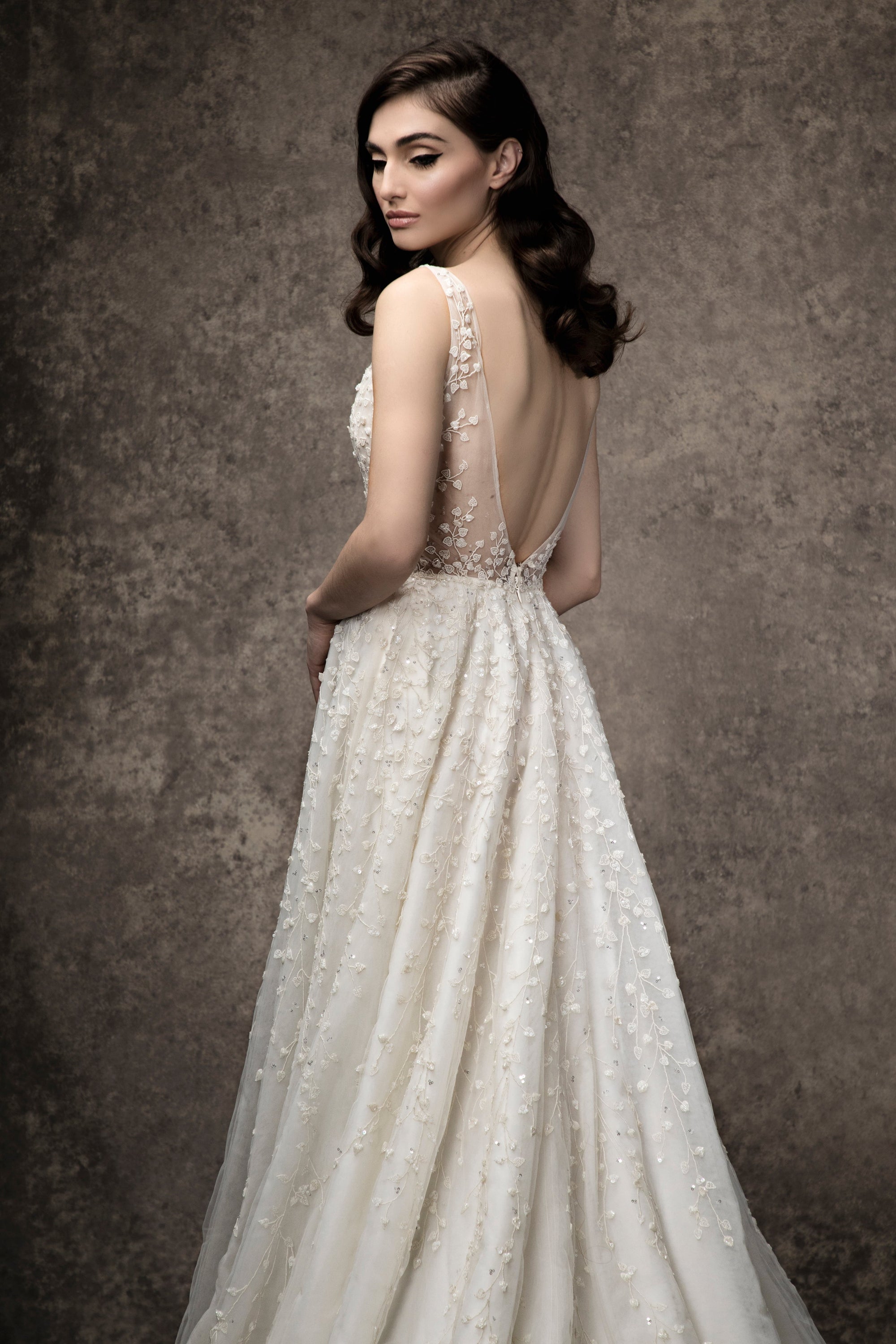 ES852 - Hart (wholesale) beaded wedding dress Enaura bridal